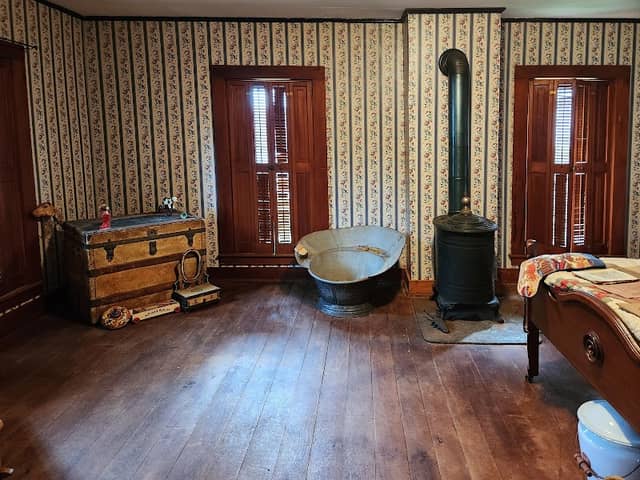 Brown-Carson House - Image 2