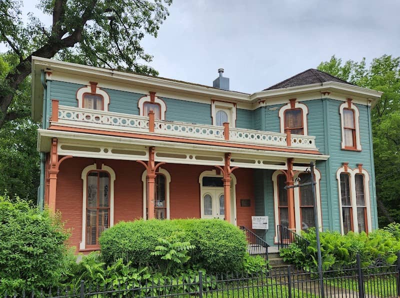 Brown-Carson House - Image 1