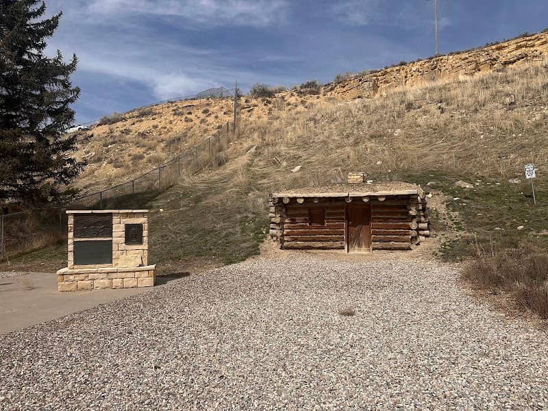 Pioneer Dugout - Image 2
