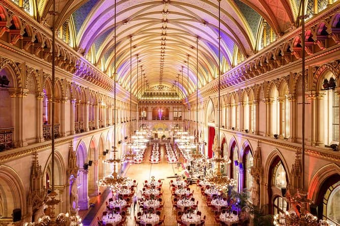 Vienna City Hall - Image 1