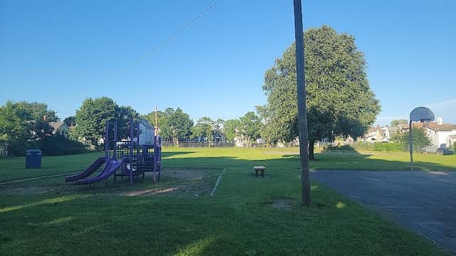 Richards Park - Image 1