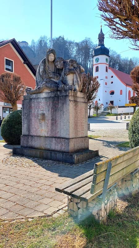 Kriegerdenkmal - Image 1