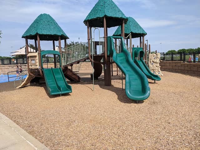 Round Lake Park - Image 2