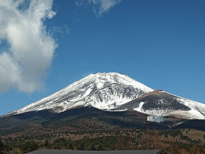 Mizugatsuka Park - Image 1