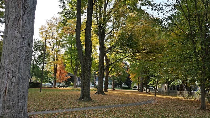 Bruchhausen Park - Image 2