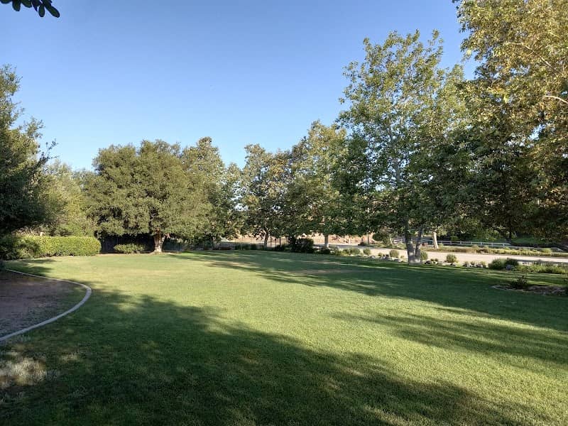 Falcon Park - Image 1