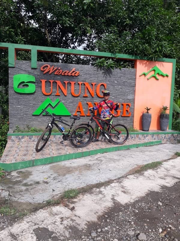 Gunung Mangge - Image 1