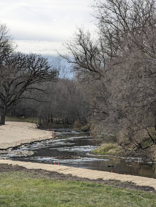 Riverside Park - Image 1