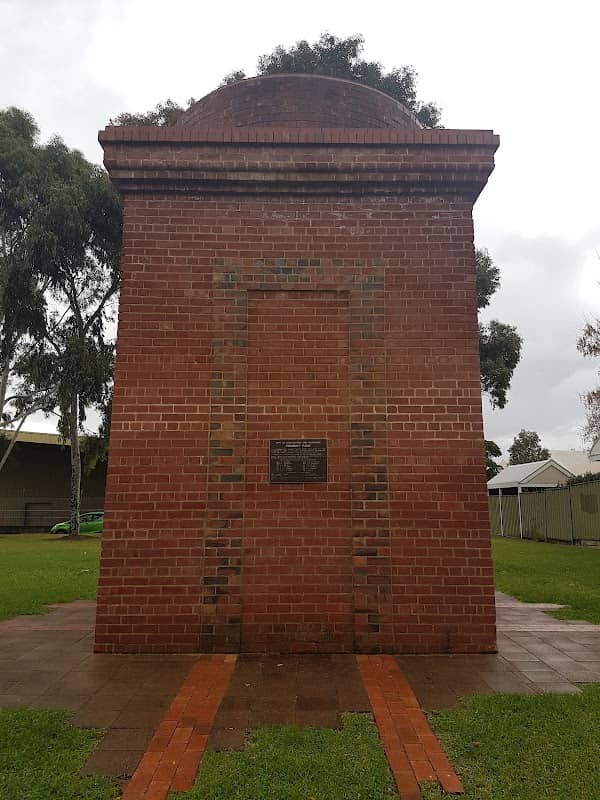 Chimney Park - Image 1