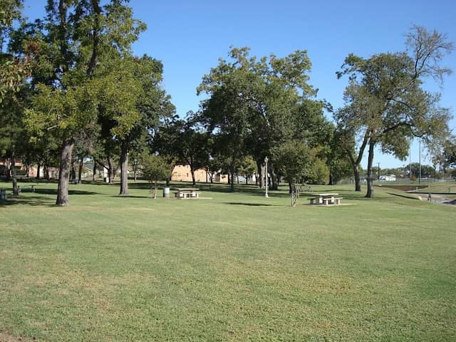 Henderson Park - Image 3
