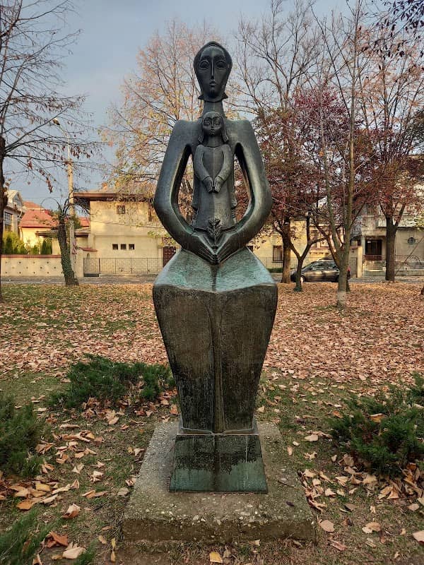 Statuie Bulevardul Cu Castani - Image 1