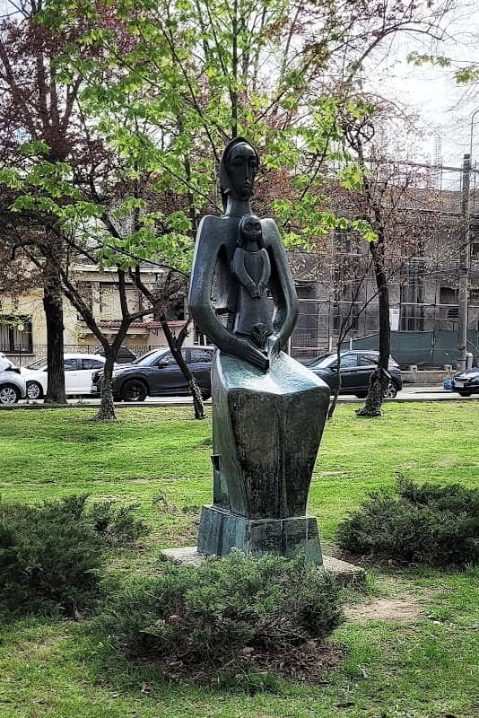 Statuie Bulevardul Cu Castani - Image 2
