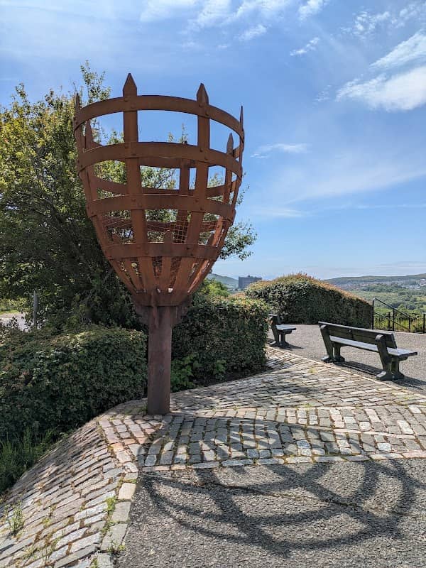 Lyle Hill Viewpoint - Image 3