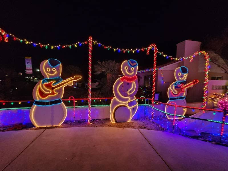 The Boulder Christmas House - Image 2