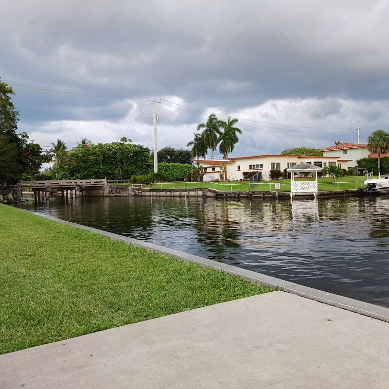 Pine Tree Park - Image 2