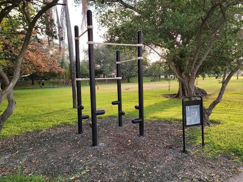 Pine Tree Park - Image 1