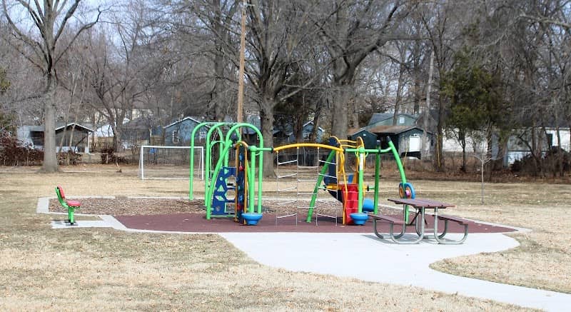 Ludlam Park - Image 1