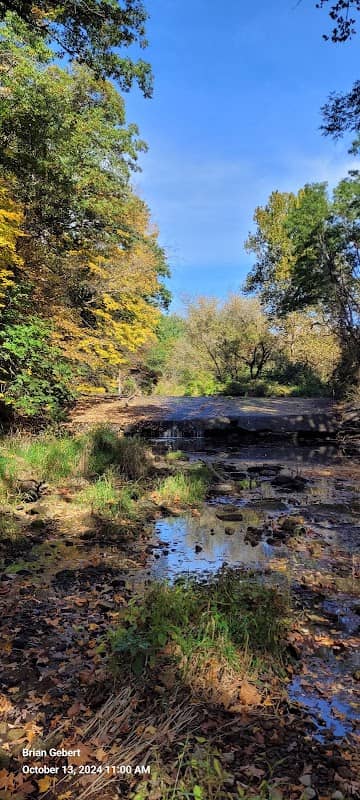 Mitchell Grove Nature Preserve Parking - Image 1