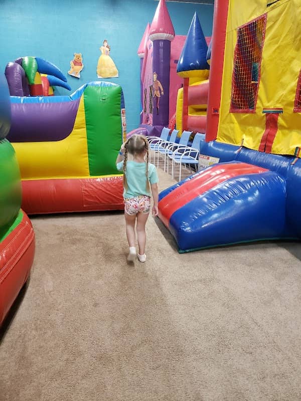 Jump House - Image 3