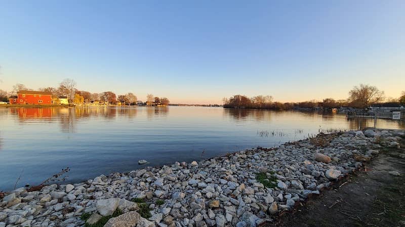 Lakeside Park - Image 2