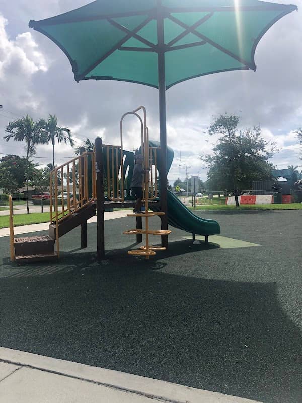 Winfield Park - Image 1