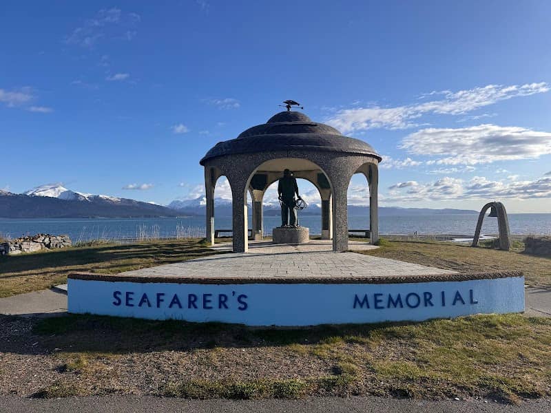 Seafarer's Memorial - Image 3