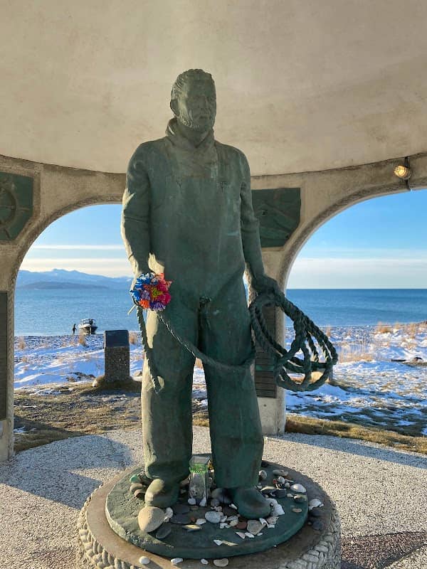 Seafarer's Memorial - Image 1