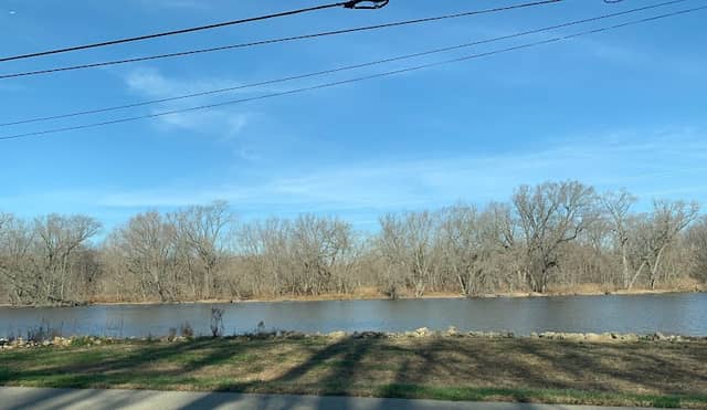 Bluff View Park - Image 1