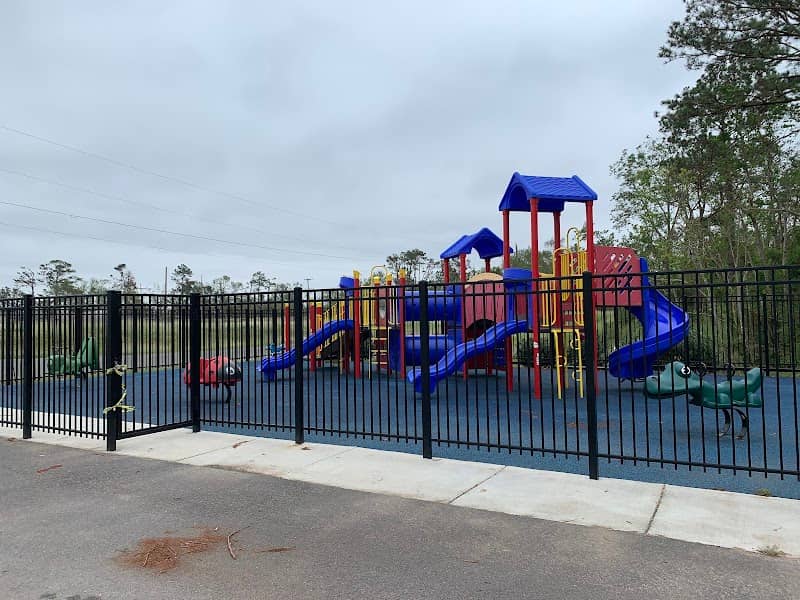 Riverside Park Complex - Image 1