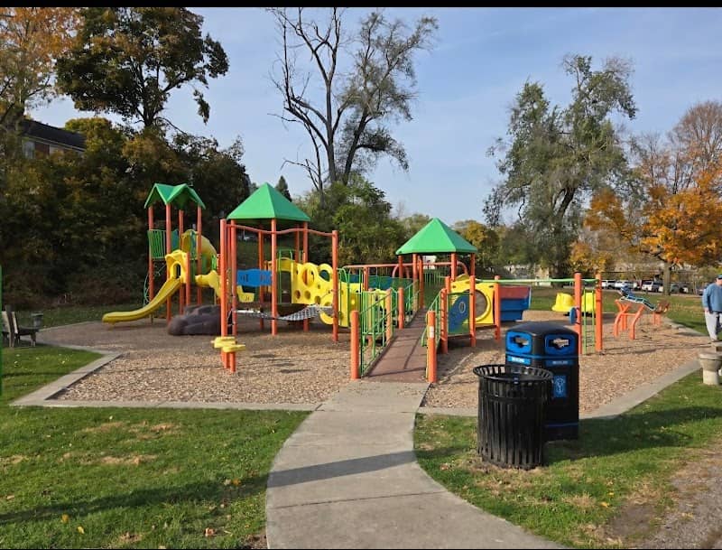 Riverside Park - Image 1
