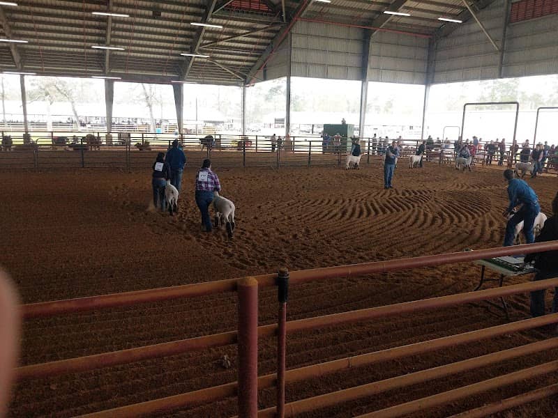 White's Park Arena & Barn - Image 1