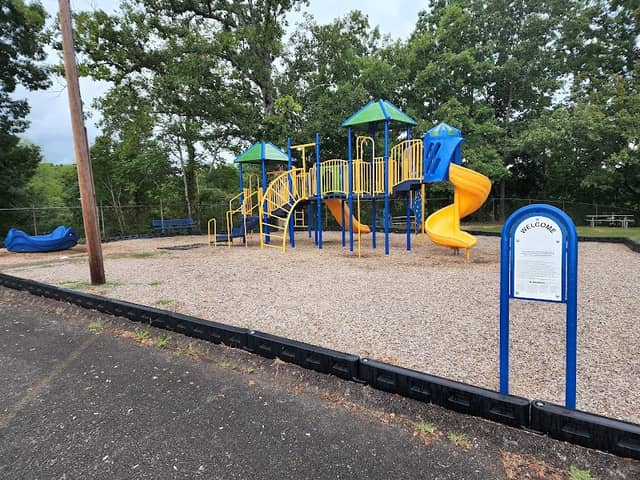Lake View Park - Image 2