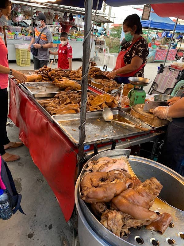 ตลาดนัดวัดคลองสวน - Image 1