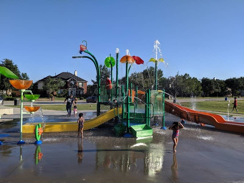 Oak Hills Splash Park - Image 1