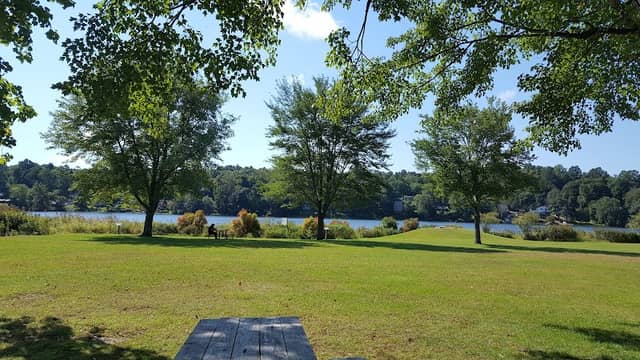 Lake Kenosia Park - Image 4