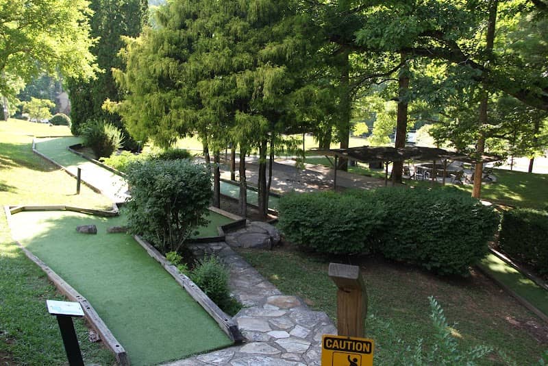 Putt-Putt at Fontana Village - Image 2