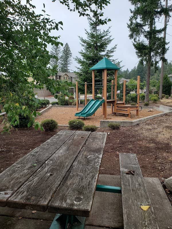 Eagle Court Community Park - Image 1