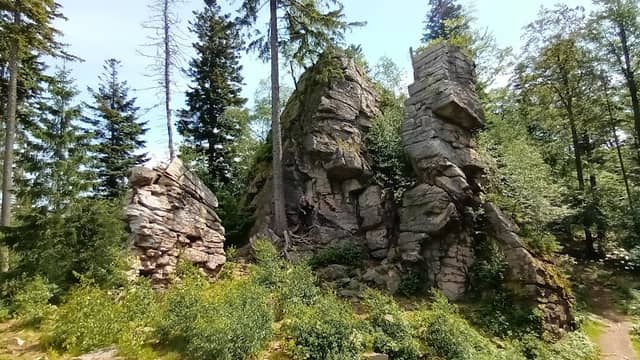 Skalna Twierdza Góry Złote - Image 1