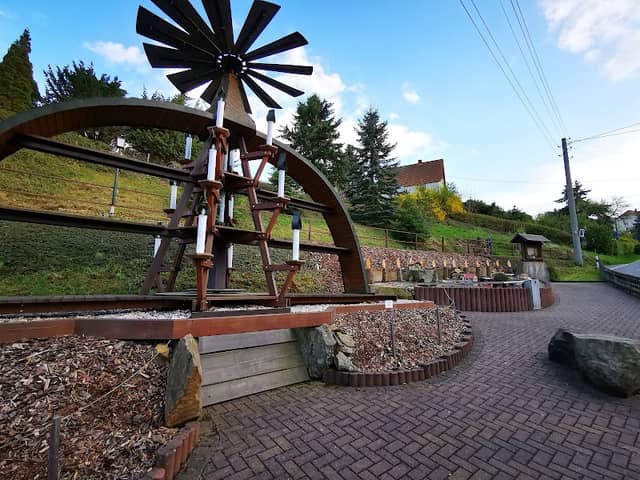 Pyramide Spechtritz - Image 2