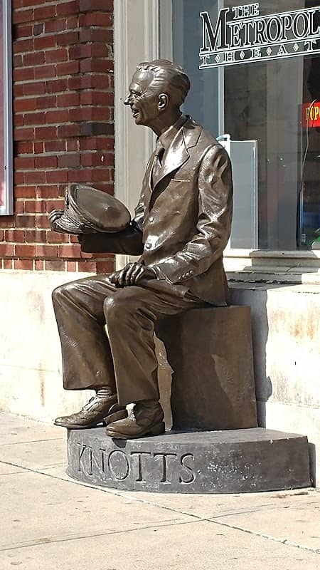 Don Knotts Statue - Image 1