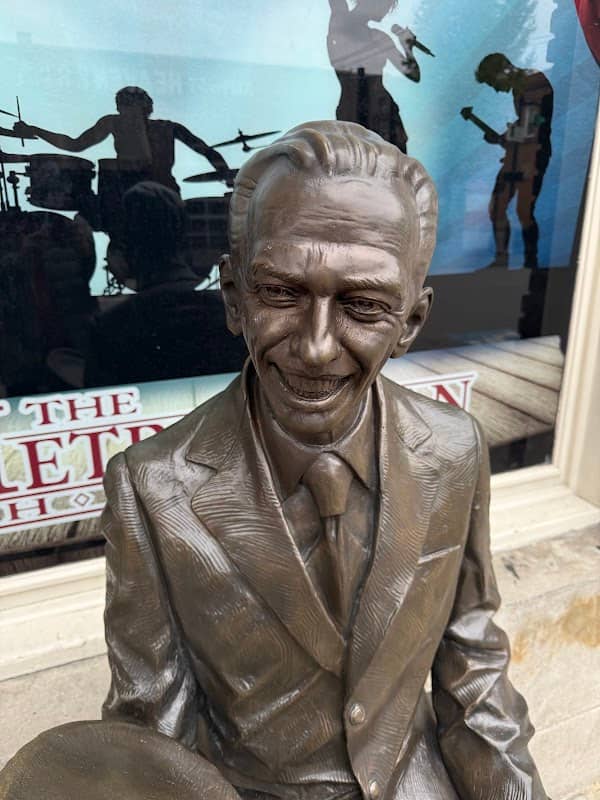 Don Knotts Statue - Image 3