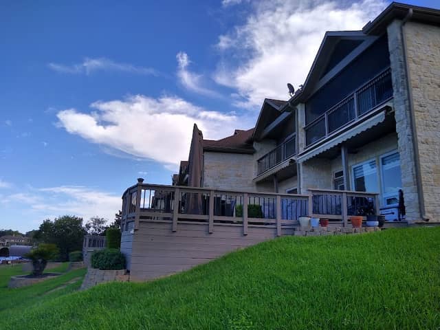 Villas On the Lake - Image 2