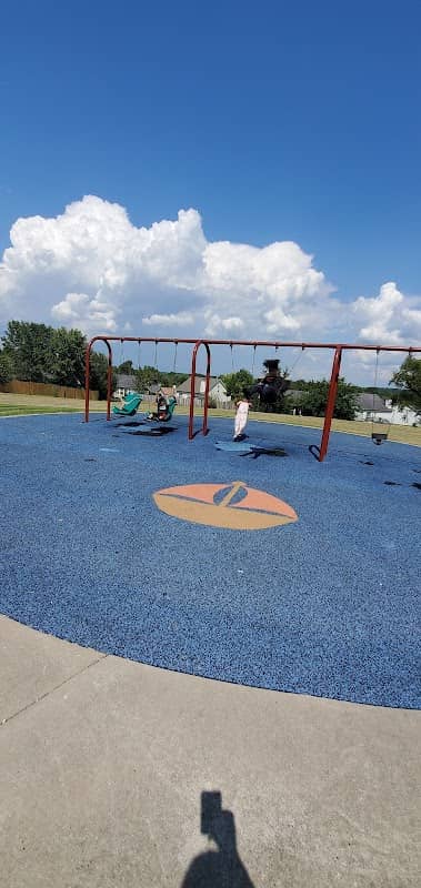 Lake Forest Park - Image 1