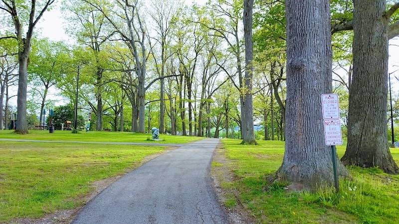 Oak Hill Park - Image 1