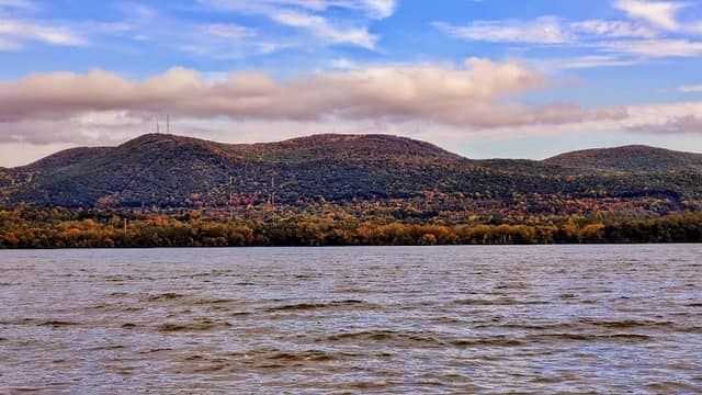 City of Newburgh Waterfront Trail - Image 2