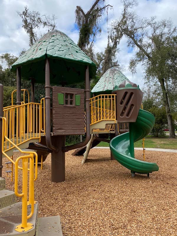 Plumosa Oaks Park - Image 2
