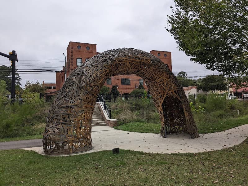 River Park Arch - Image 2