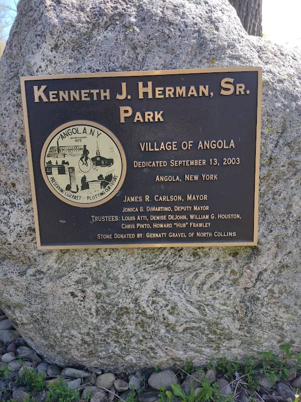 Herman Park - Image 1