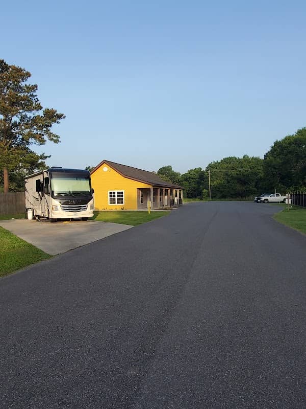 Acadian Oasis RV Park - Image 1