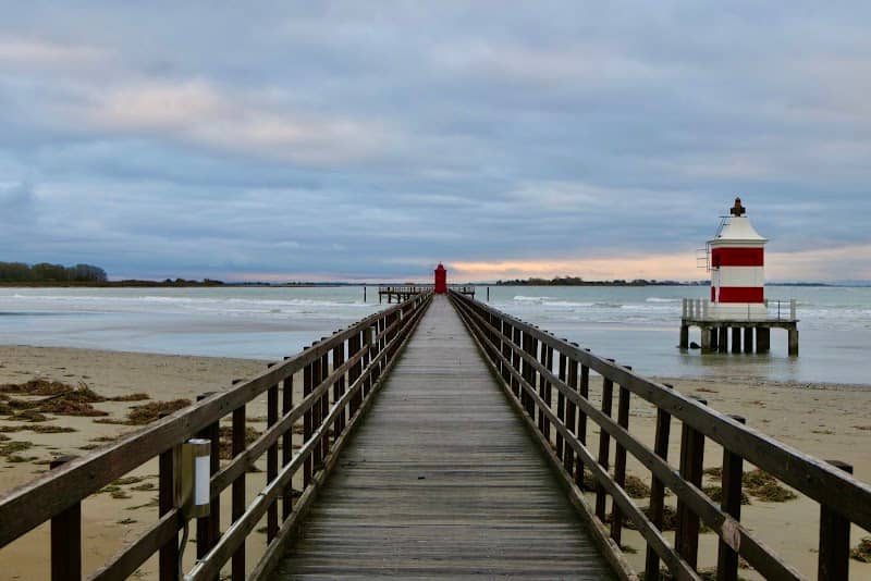 Faro Rosso - Image 1